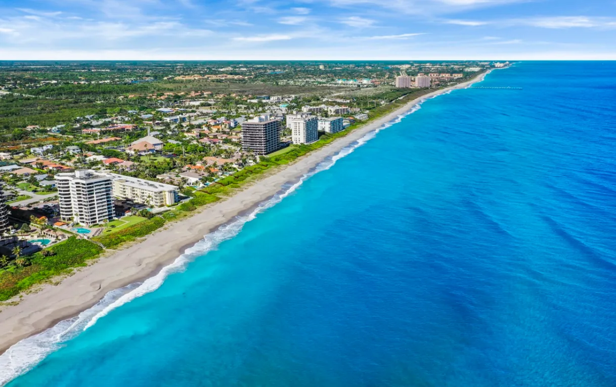 Jupiter Beach coastline
